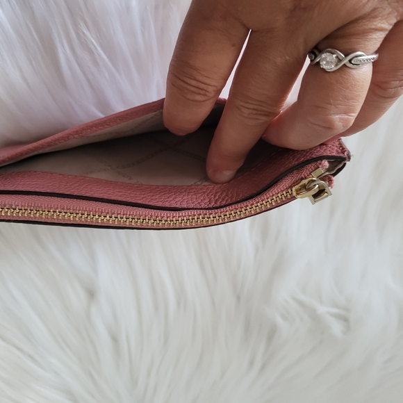 Michael Kors Pink Leather Wallet - Picture 4 of 7